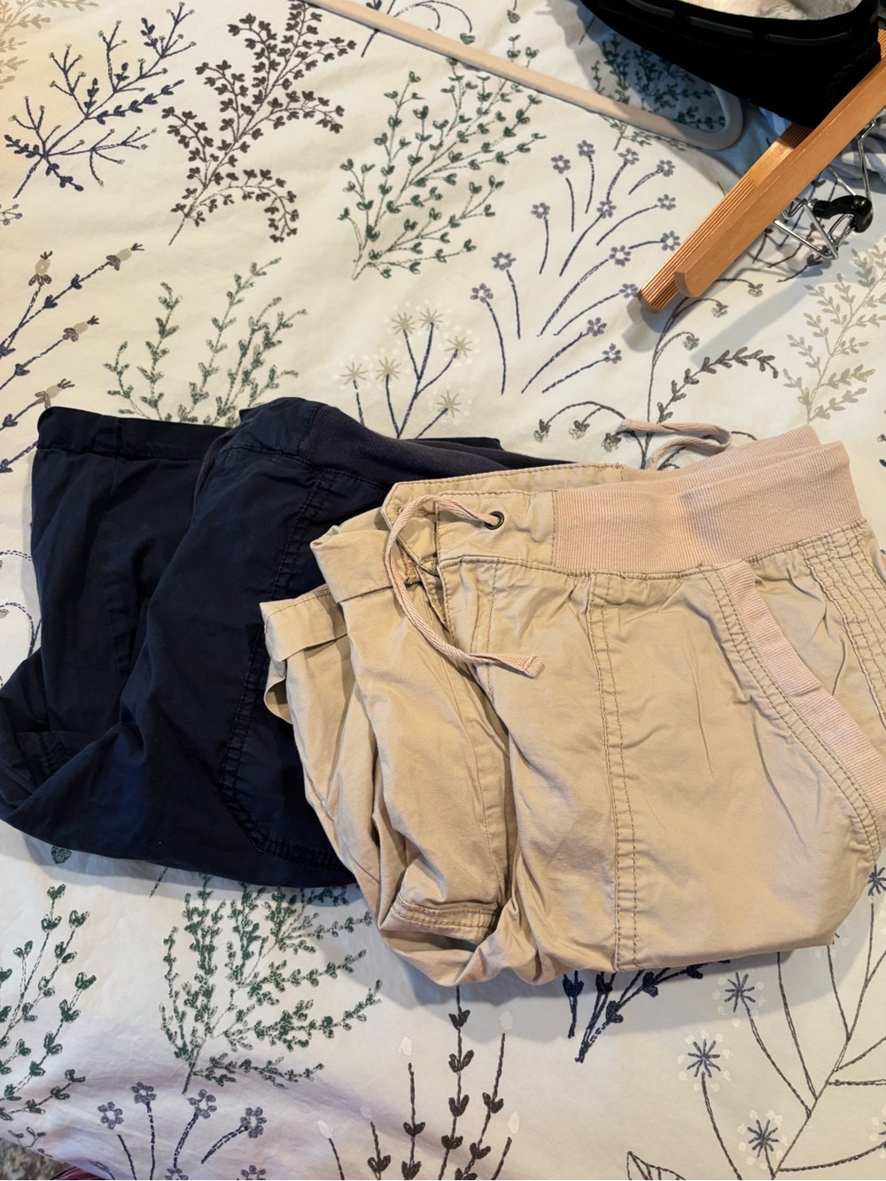 Women’s cargo Shorts - Navy and Beige